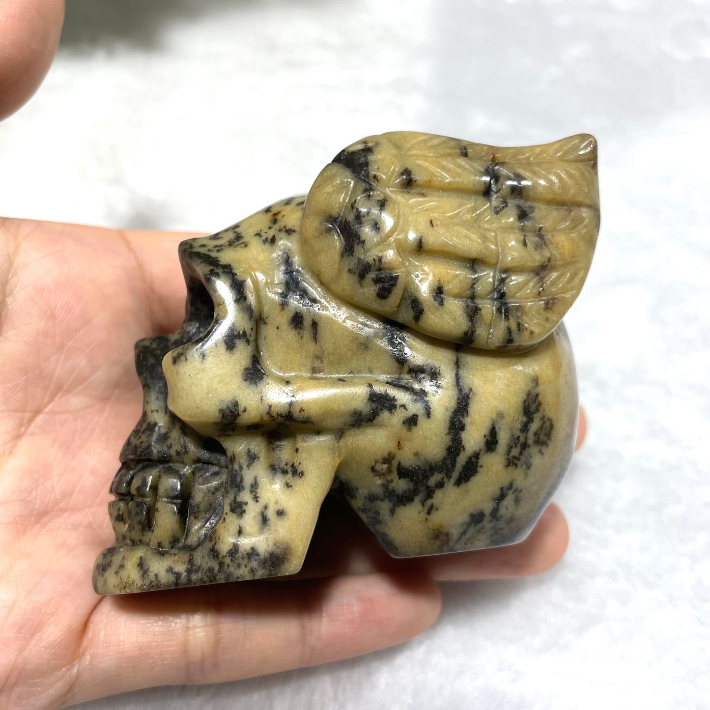 1 Count Different Materials Skull With Wings Crystal Carvings Sodalite Red Jasper Floriated Jasper Leopard Skin Jasper Rohdnite Healing Stones Natural Stone Chakra Balancing Reiki Home Office Decor From IG Crystal