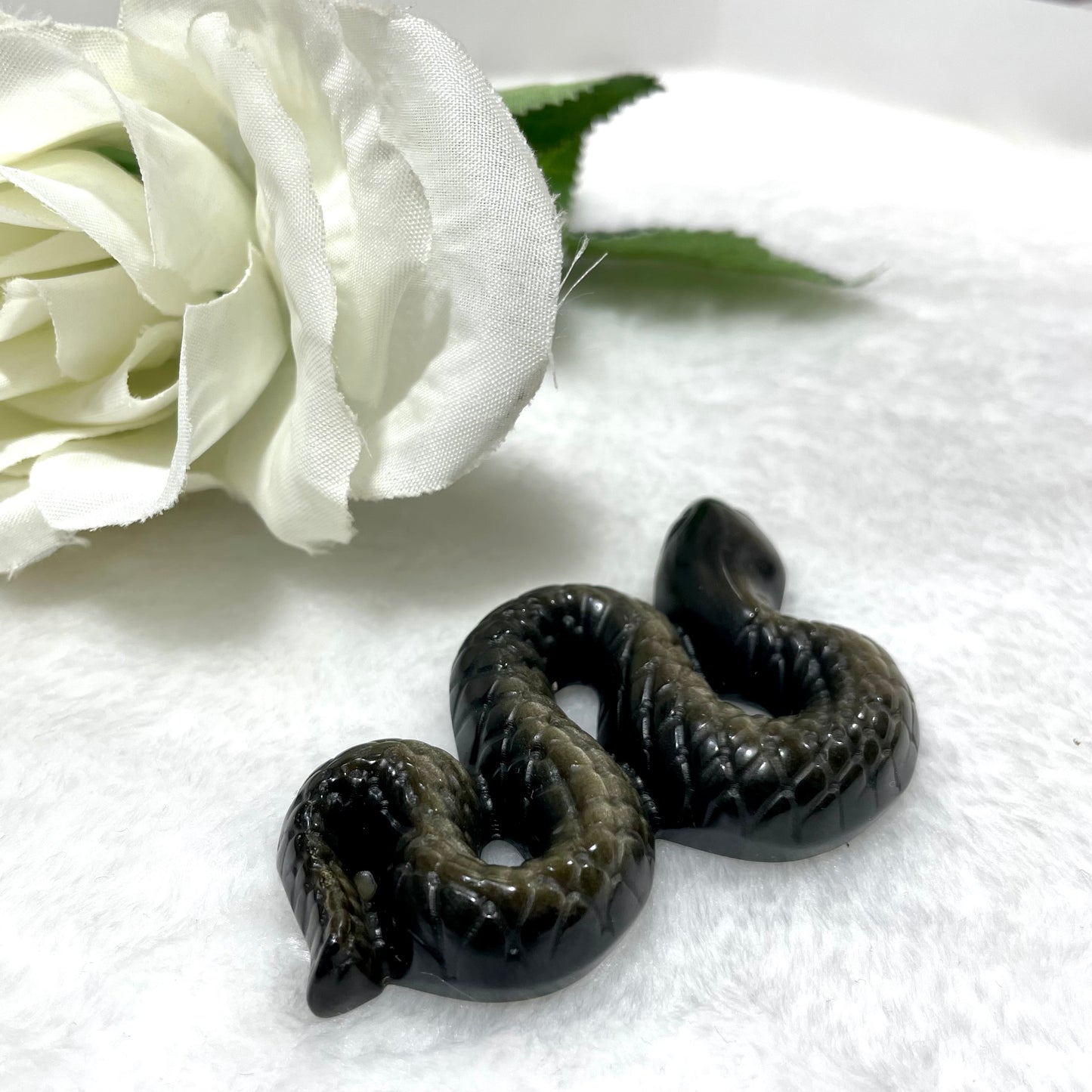 3 Counts Golden Obsidian Snake Crystal Carving Healing Stones Natural Stone Chakra Balancing Reiki Home Office Decor From IG Crystal