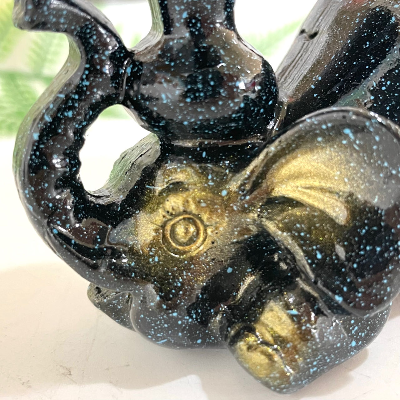 2PCS Elephant Stand Black Blue Healing Stone Home Decoration For Crystal Ball From IG Crystal