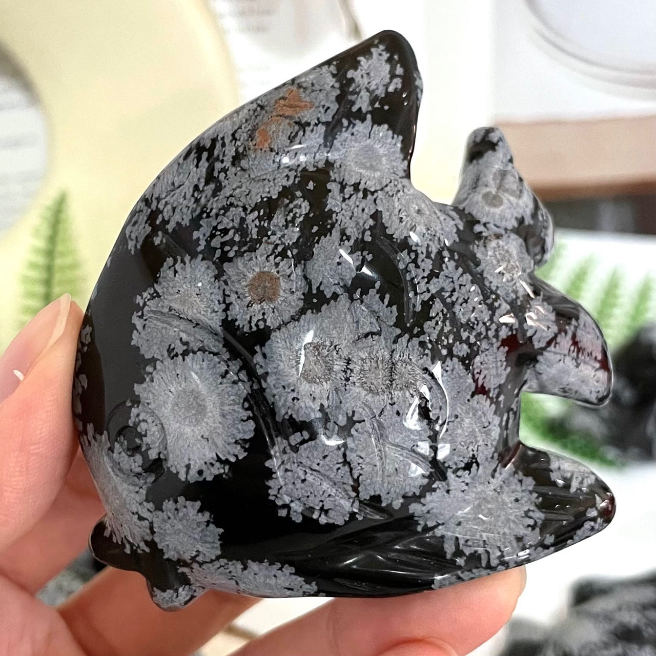 Snow Flake Obsidian Animals Crystal Turtle Dog Rabbit Frog Dolphin Fish Shark Bird Crocodile Owl Seal Healing Stone From IG Crystal