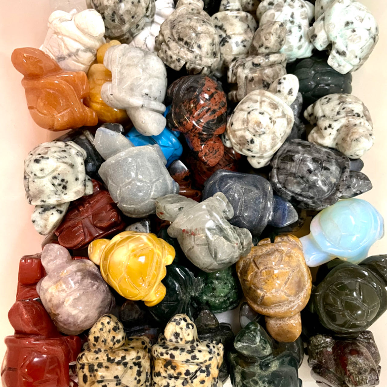 3CM Different Materials Little Tortoise Crystal Game Morganite Fire Quartz Black Rutile Quartz Labradorite Sunstone Blue Tiger Eye Moss Agate Amethyst Clear Quartz Fluorite Original Natural Stone Gemstone From IG Crystal