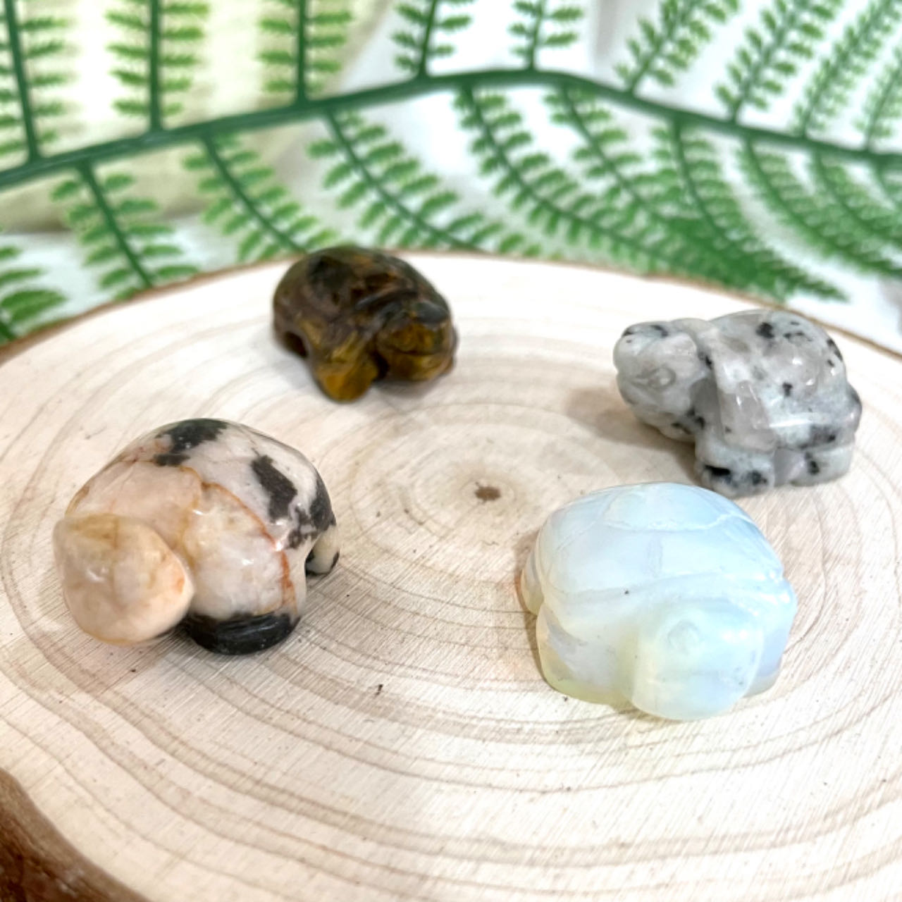 12 Counts Mix 3cm Crystal Carvings Turtle Different Stone Healing Stone Home Decoration From IG Crystal