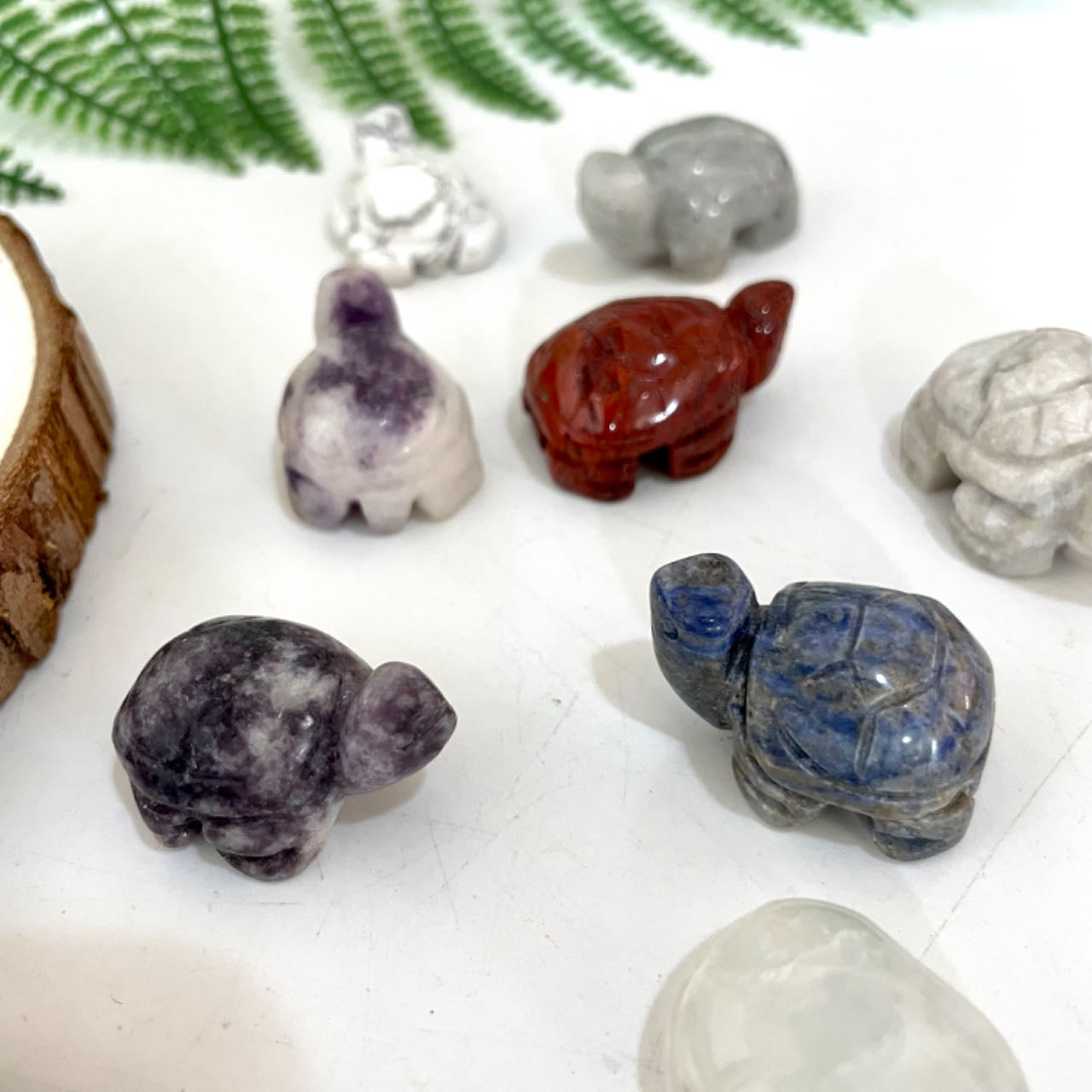 12 Counts Mix 3cm Crystal Carvings Turtle Different Stone Healing Stone Home Decoration From IG Crystal