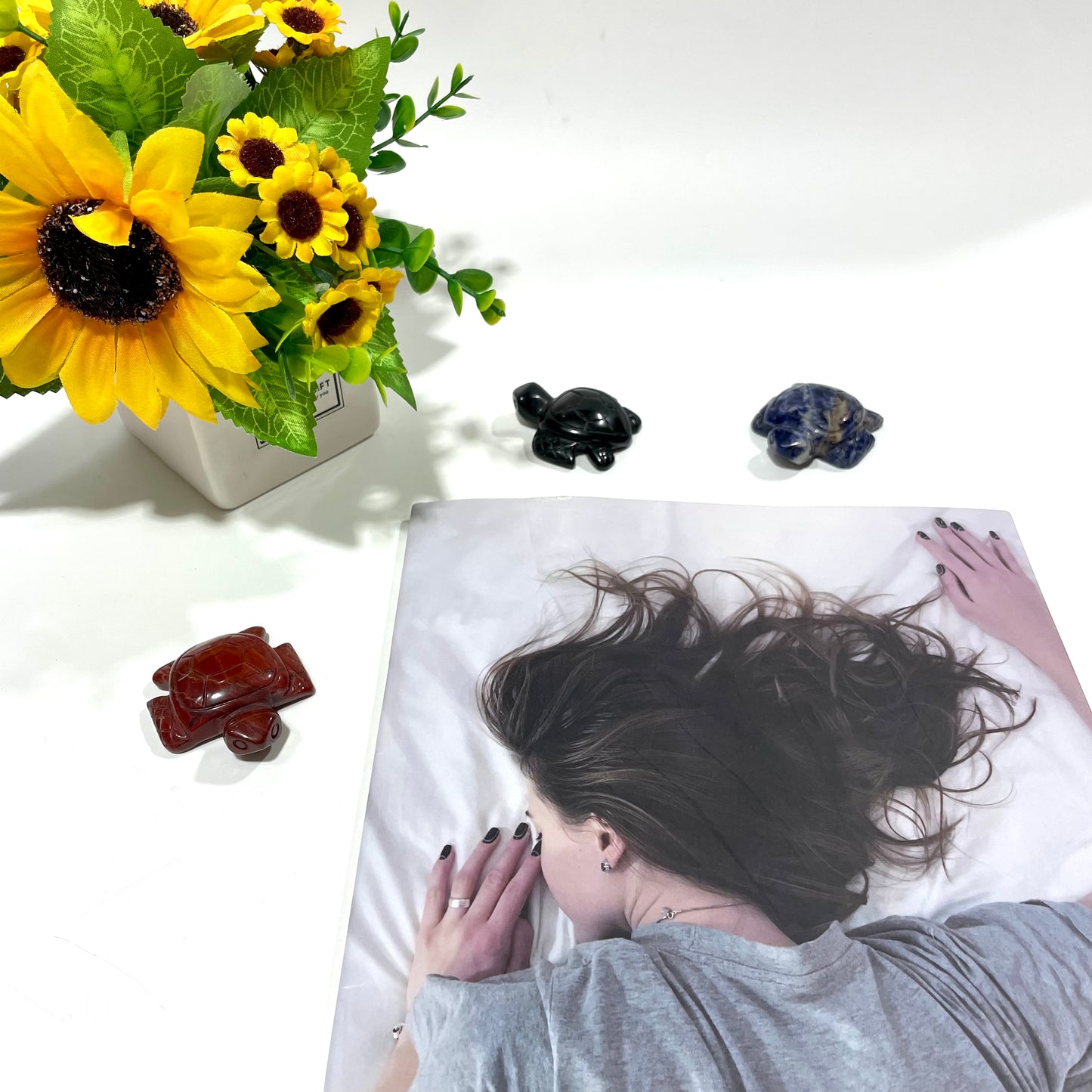 3 Counts Little Turtle Crystal Carving Sodalite Red Jasper Black Obsidian Healing Stones Natural Stone Chakra Balancing Reiki Home Office Decor From IG Crystal