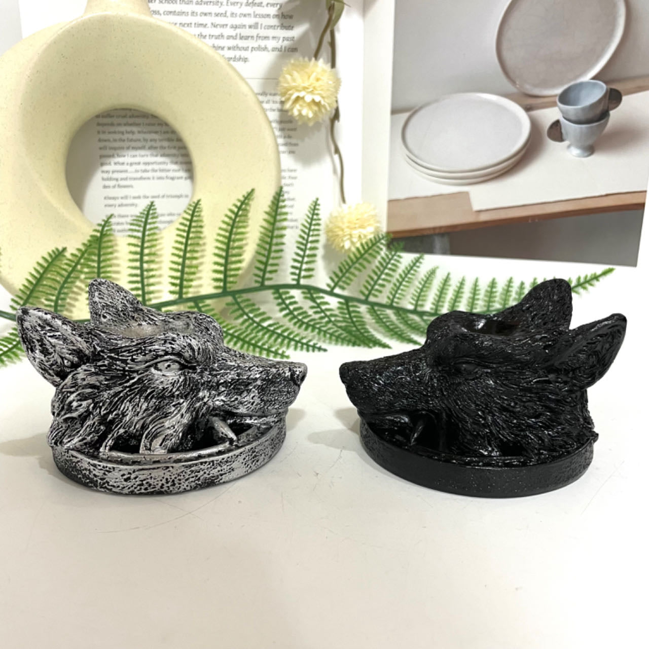 2PCS Wolf Head Stand Black Silver Healing Stone Home Decoration For Crystal Ball From IG Crystal