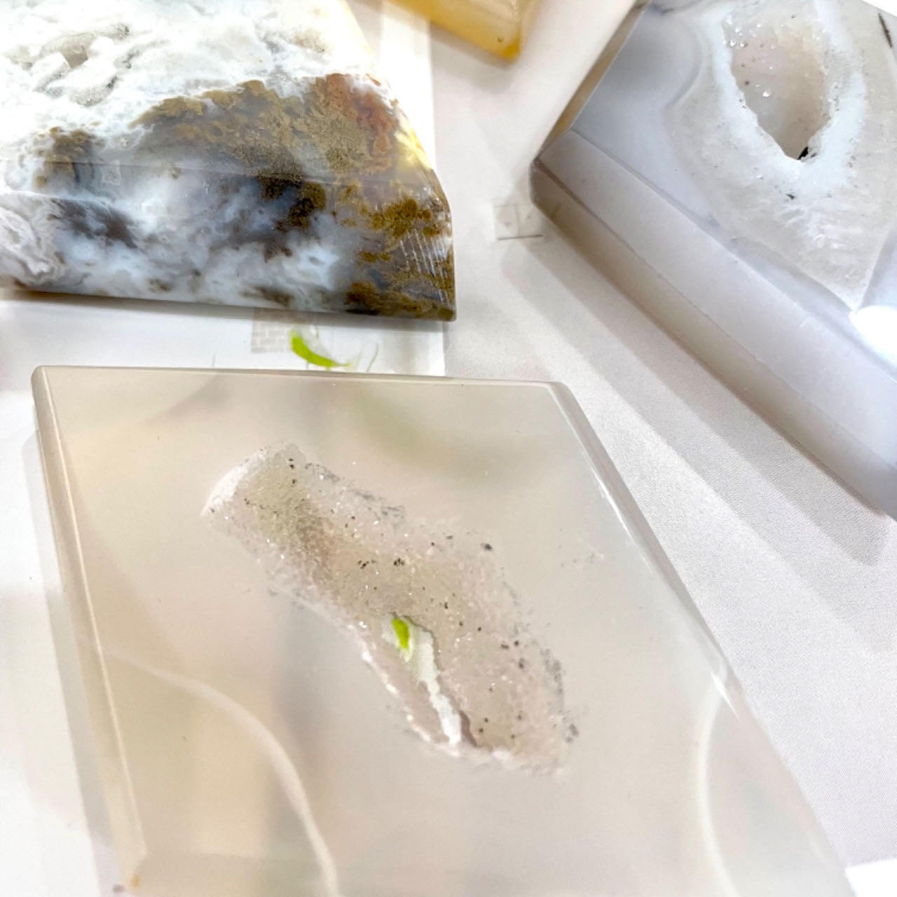 6~7 Counts Rhombus Geode Agate Healing Crystal Home Decor From IG Crystal
