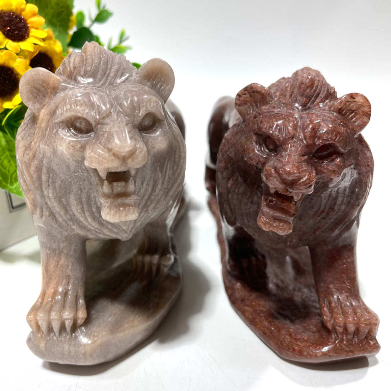 High Quality Lion Crystal Peach Moonstone Strawberry Quartz Healing Crystal Gem Reiki Healing Home Decor Crystal Jewelry Shop Pretty Crystals From IG Crystal