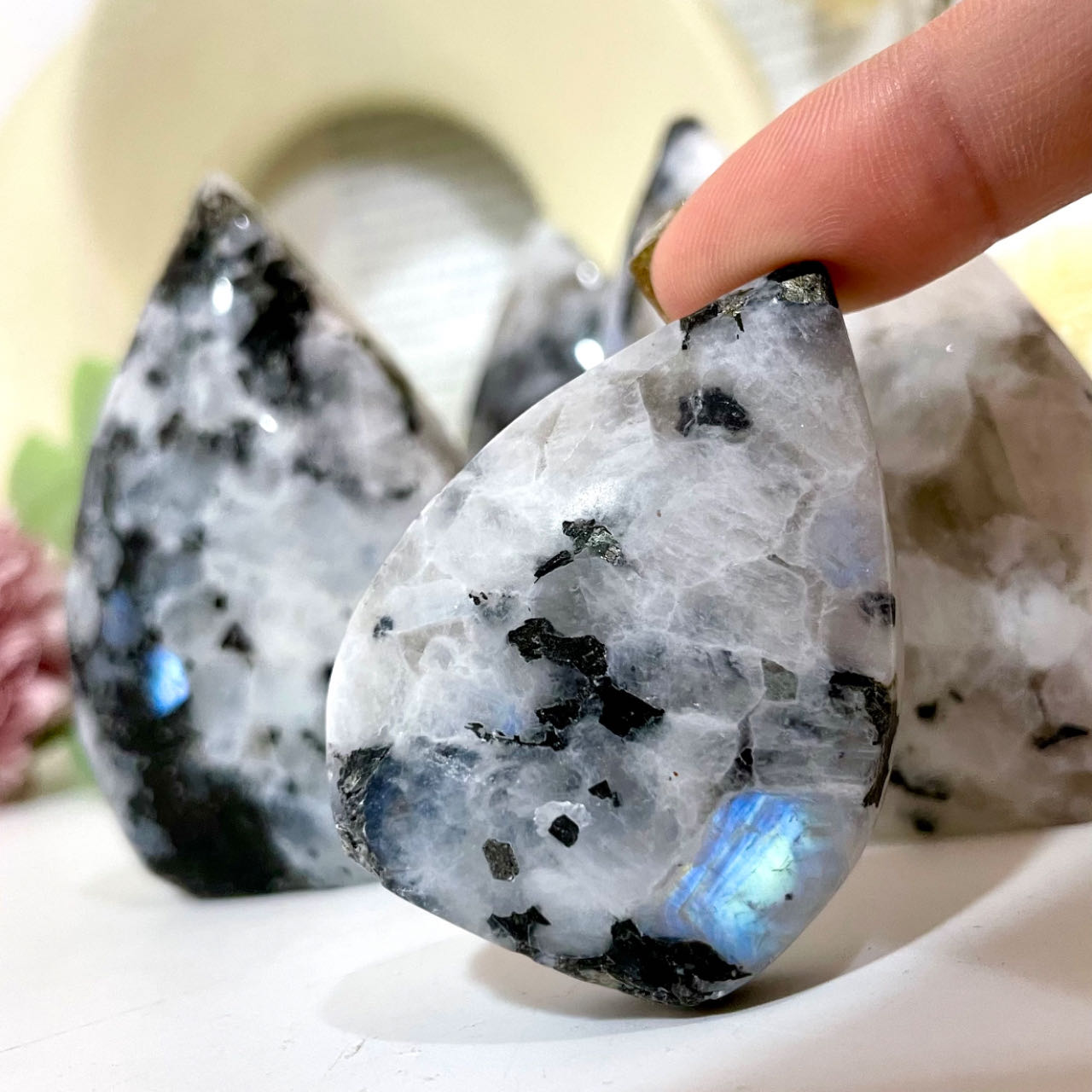 2~3 Counts Dark Spot Moonstone Water Drop Crystal Reiki Crytsal Healing Home Decor From IG Crystal