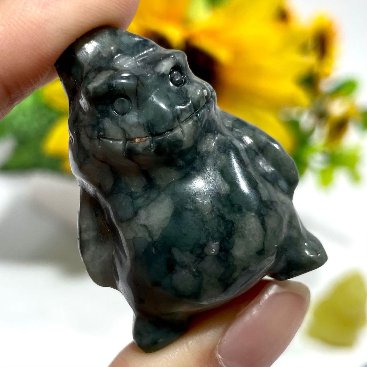 3 Counts Halloween Boogie Crystal Carving Healing Crystal Gem Reiki Healing Home Decor Crystal Jewelry Shop Pretty Crystals From IG Crystal