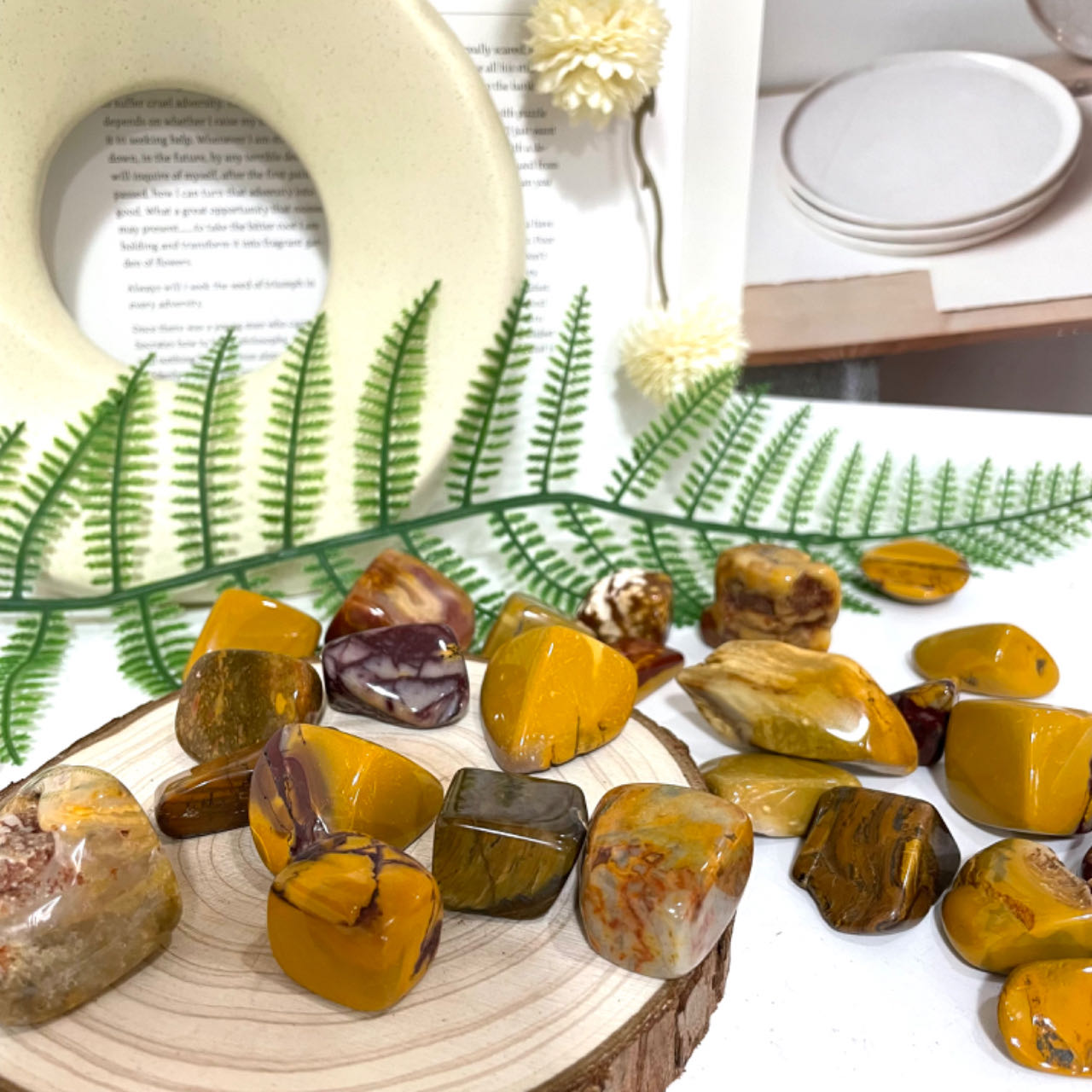 Moonkaite Jasper Chips Raw Gemstone About 800g Healing Stone Home Decoration From IG Crystal