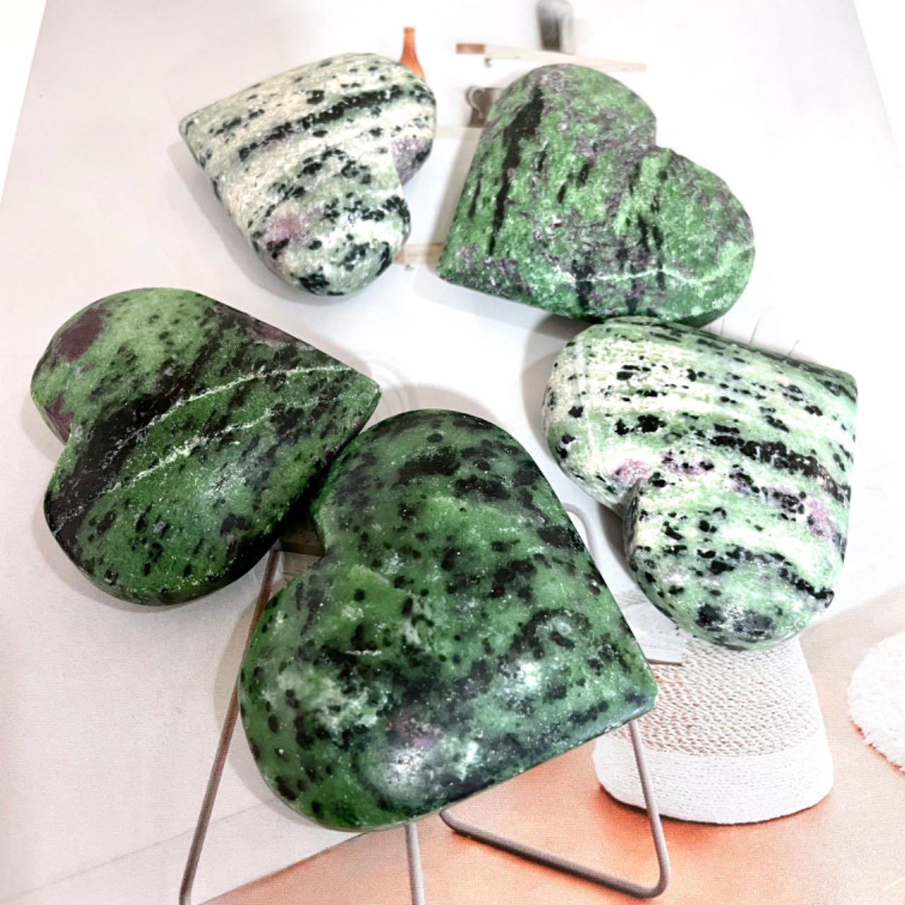 8 Counts Epidote Crystal Star Heart Shaped Crystal Healing Crystal Home Decoration From IG Crystal