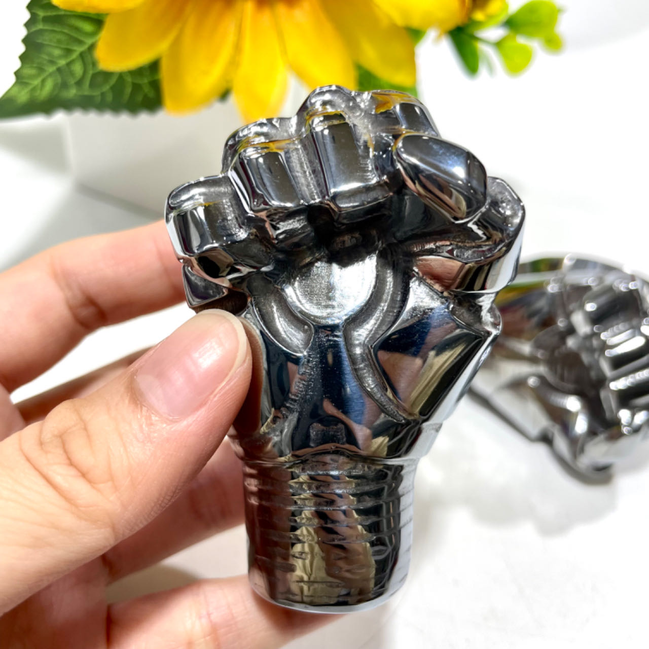 2 Counts Hematite Hands Make A Fist Healing Crystal Gem Reiki Healing Home Decor Crystal Jewelry Shop Pretty Crystals From IG Crystal
