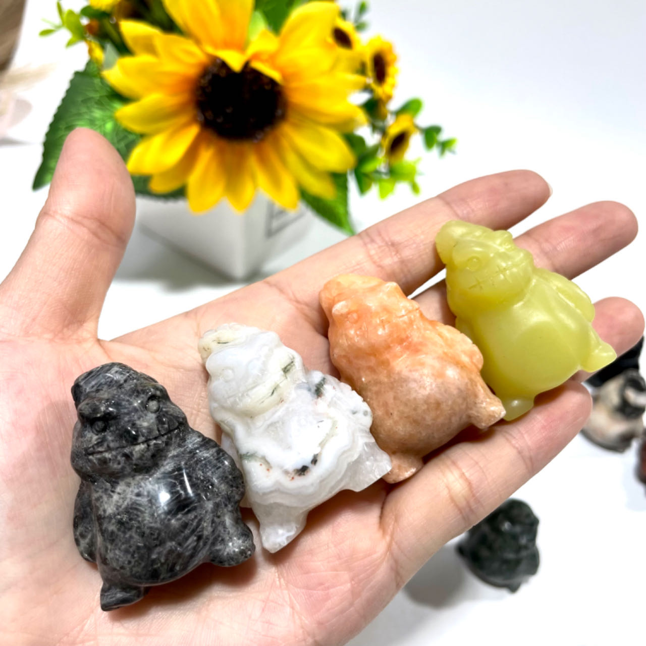 3 Counts Halloween Boogie Crystal Carving Healing Crystal Gem Reiki Healing Home Decor Crystal Jewelry Shop Pretty Crystals From IG Crystal