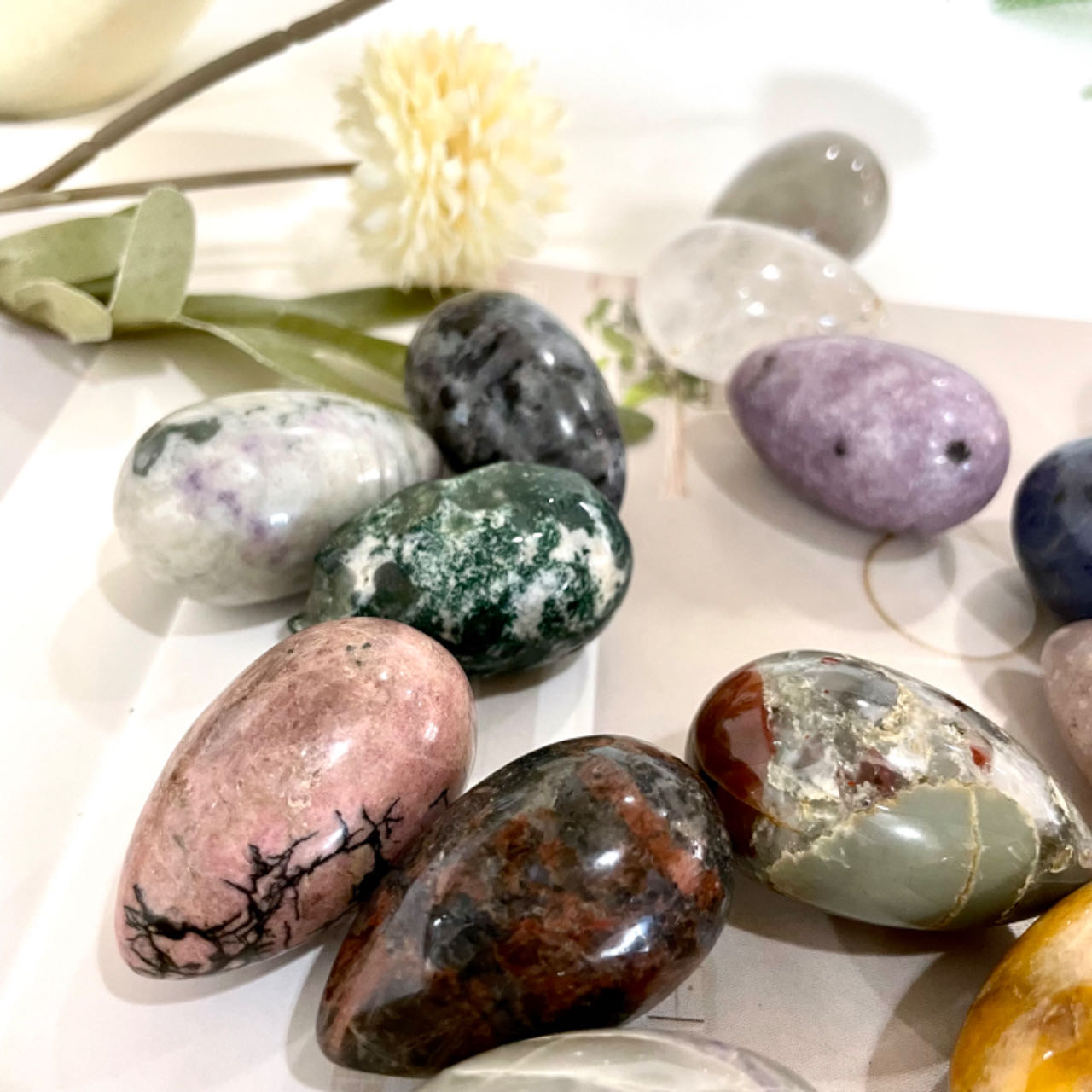 IG Crystal 10 Counts Different Material 4CM Egg Crystal Rose Quartz Clear Quartz Kiwi Jasper Sodalite Amethyst Opalite Unakite Healing Crystal