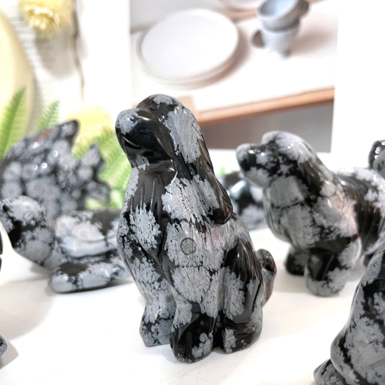 Snow Flake Obsidian Animals Crystal Turtle Dog Rabbit Frog Dolphin Fish Shark Bird Crocodile Owl Seal Healing Stone From IG Crystal