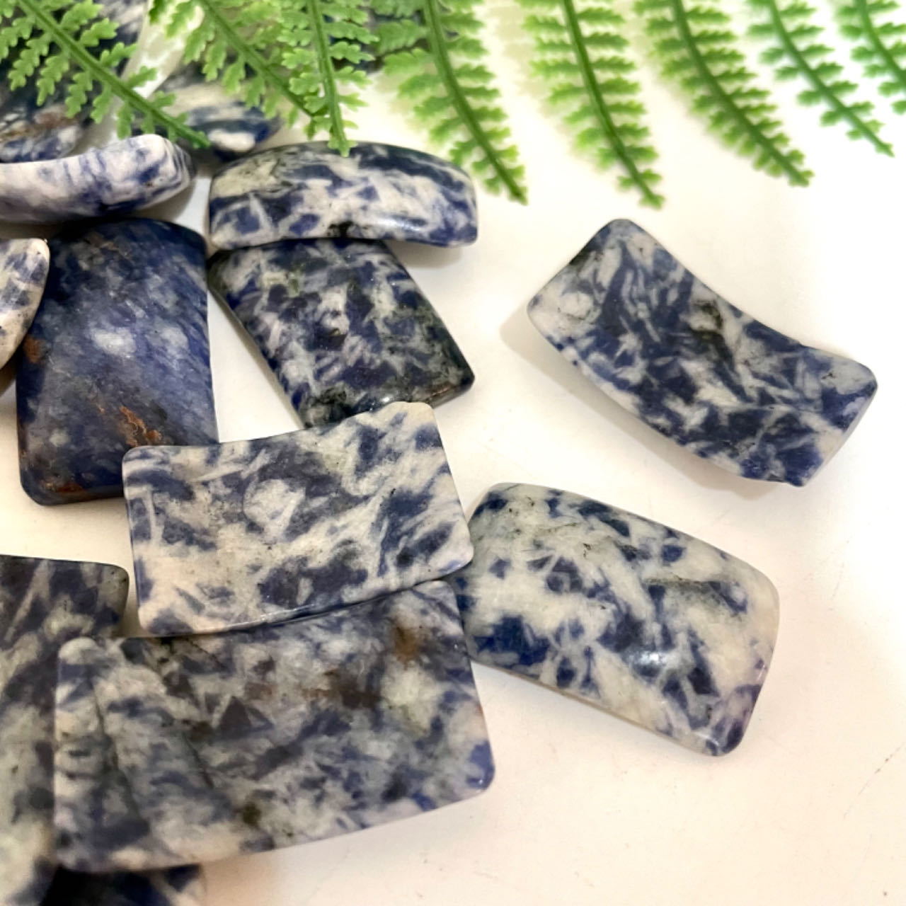 350g Natural Sodalite Crystals Raw Rough Slice Stones Slice Chunks Stone For Cabochon Reiki Crytsal Healing Home Decor From IG Crystal