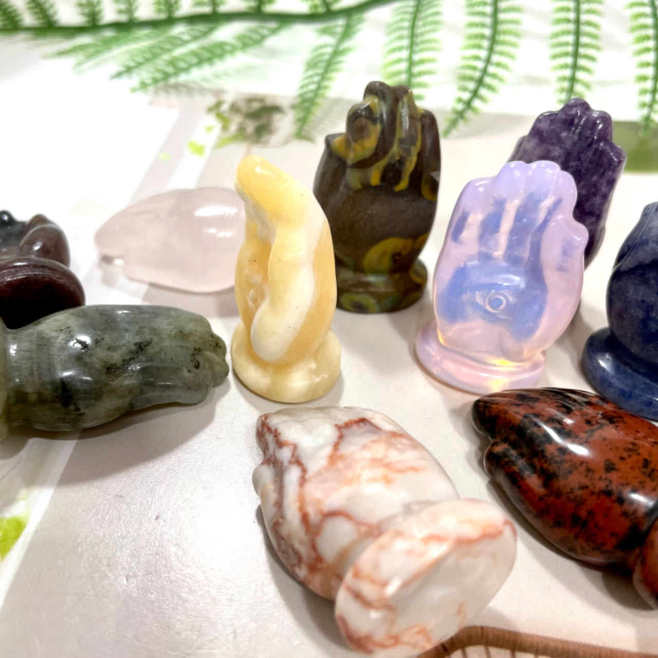 10 Counts Different Material 1.5 Inch Buddha's-hand Crystal Rose Quartz Clear Quartz Kiwi Jasper Sodalite Amethyst Opalite Unakite Healing Crystal From IG Crystal