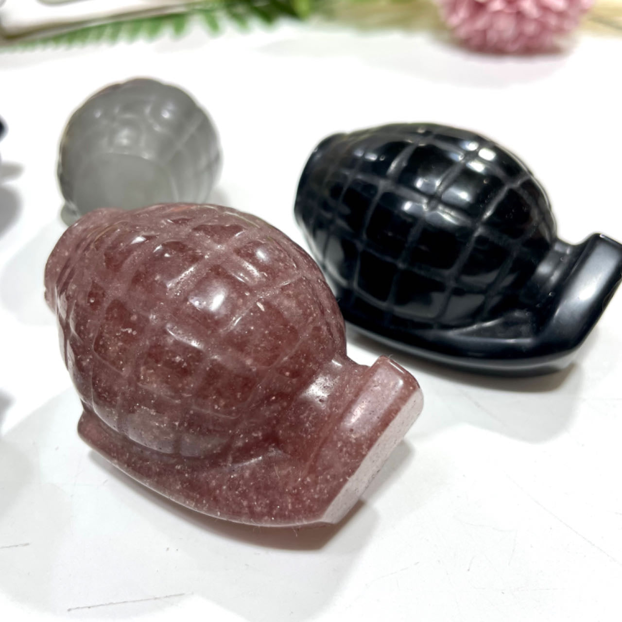 4 Counts Different Materials Bomb Crystal Rose Quartz Black Obsidian Moss Agate Strawberry Quartz Red Jasper Africa Blood Stone Healing Crystal Home Decoration From IG Crystal