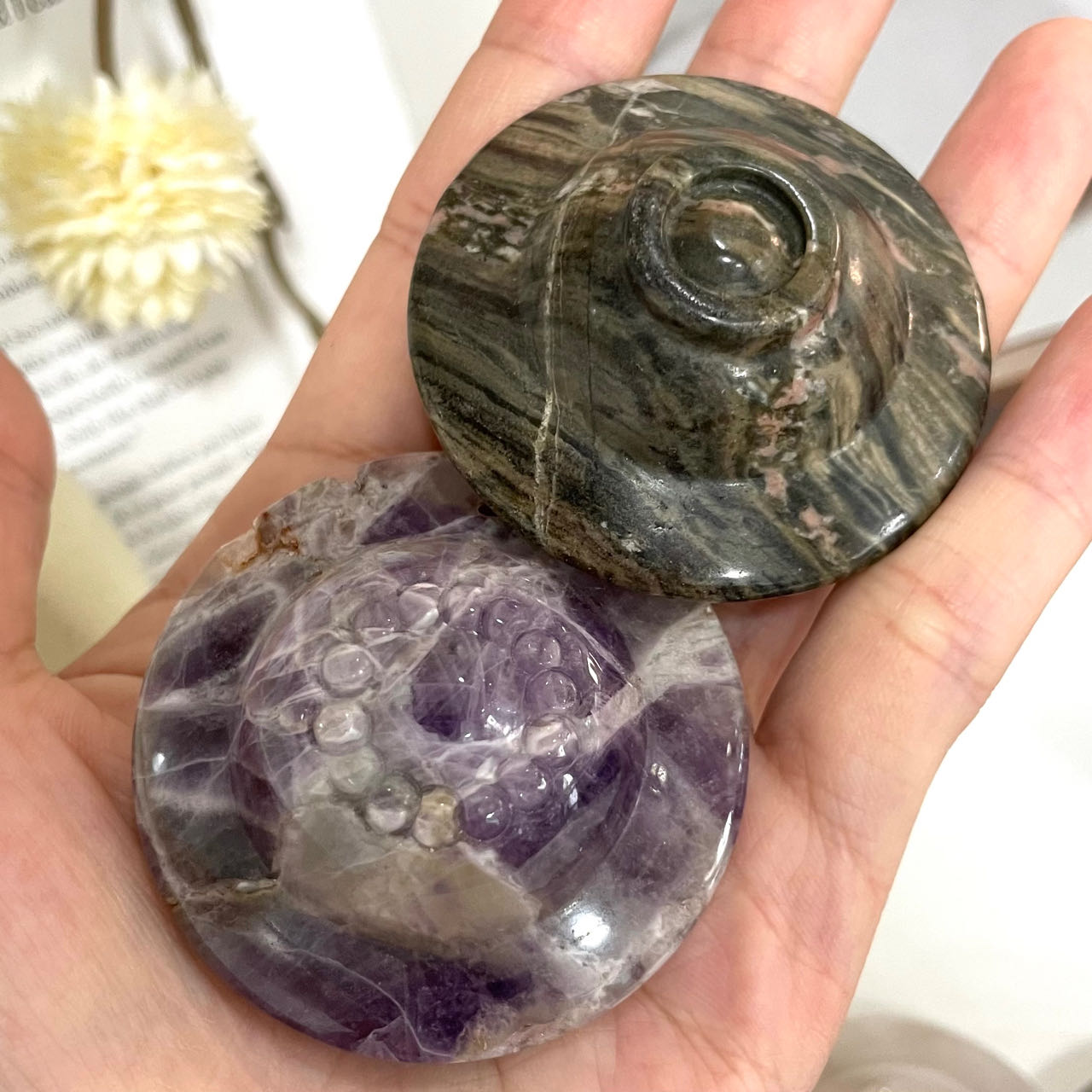 Different Maerail UFO Crystal Clear Quartz Rose Quartz Dalmatian Jasper Amethyst Stochastic 10PCS about 5CM From IG Crystal