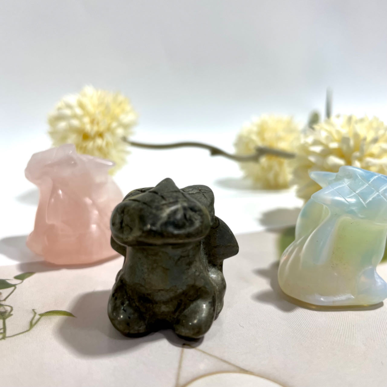 3 Counts Toothless Crystal Amethyst Clear Quartz Kiwi Jasper Green Aventurine Moss Agate Lepidolite Unakite Yellow Jasper Healing Crystal Home Decoration From IG Crystal