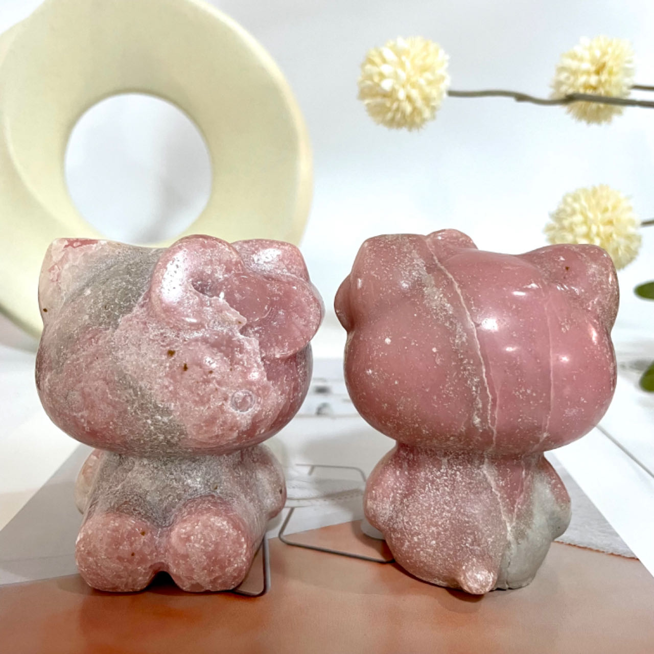 IG Crystal 2 Counts Hello Kitty Crystal Yellow Calcite Pink Opal Garnet Healing Crystal Home Decoration