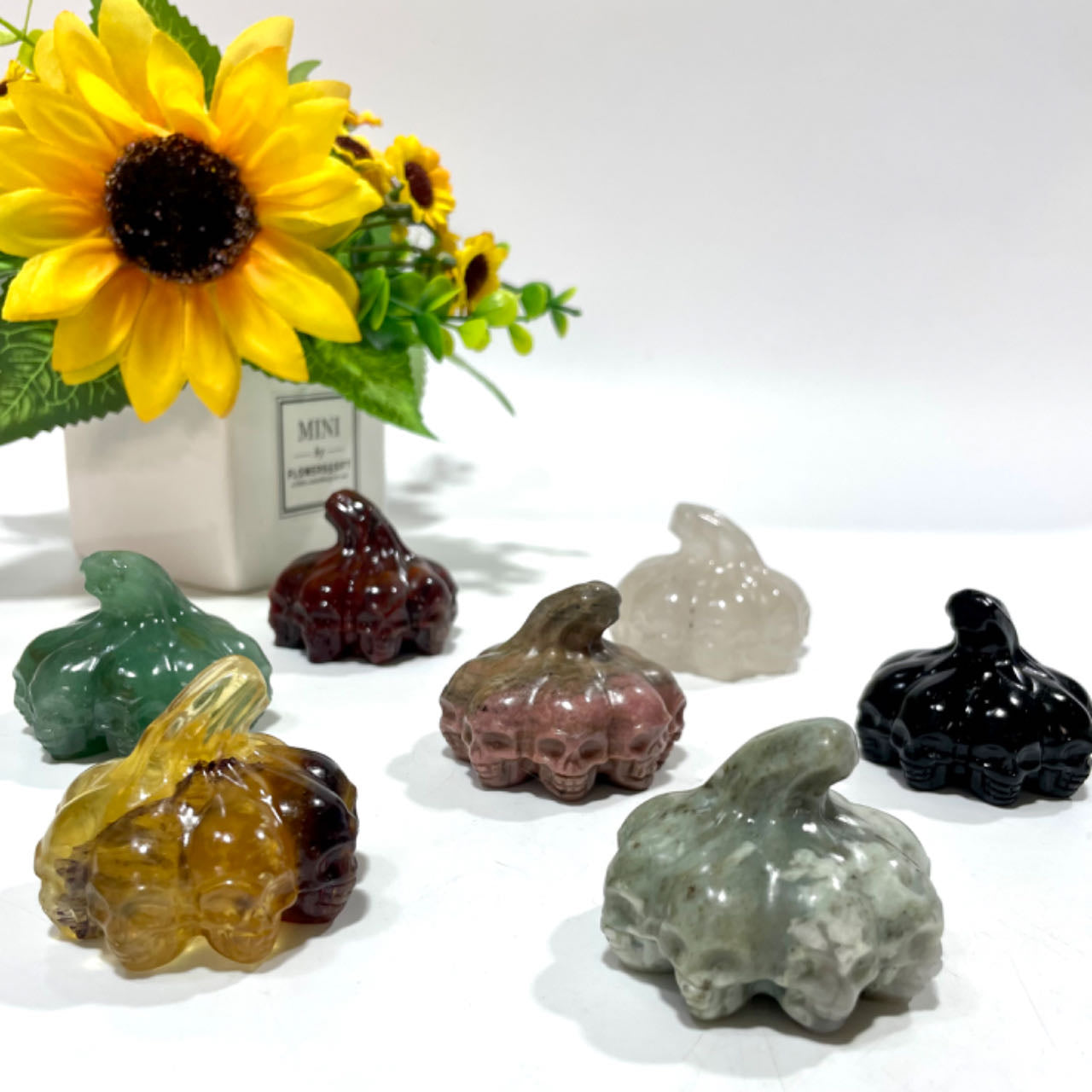 IG Crystal 2 Counts Halloween Pumpkin Skull Crystal Carving Healing Crystal Gem Reiki Healing Home Decor Crystal Jewelry Shop Pretty Crystals