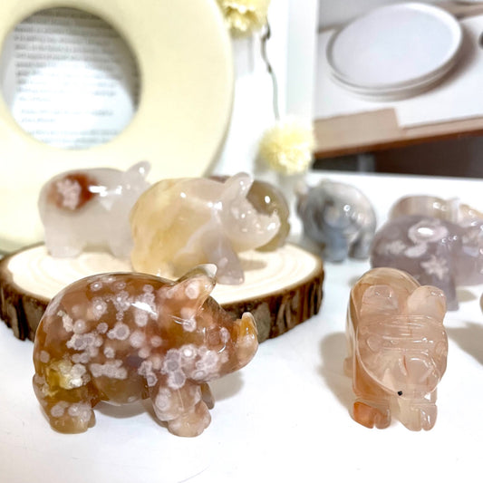 2 Counts Flower Agate Pig Crystal Healing Crystal Home Decoration From IG Crystal