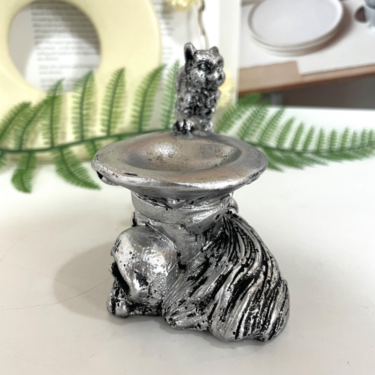 2PCS Broom Cat Stand Silver Healing Stone Home Decoration For Crystal Ball From IG Crystal