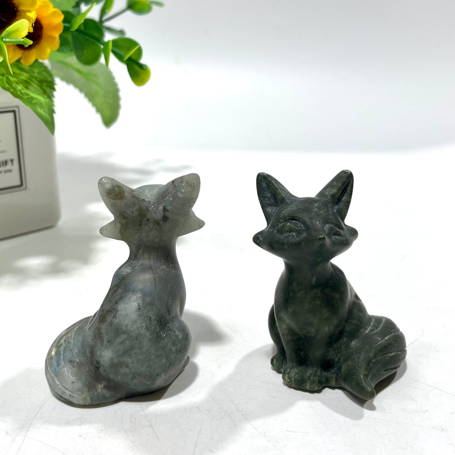 3 Counts Different Materials Fox Crystal Carving Healing Stones Natural Stone Chakra Balancing Reiki Home Office Decor From IG Crystal