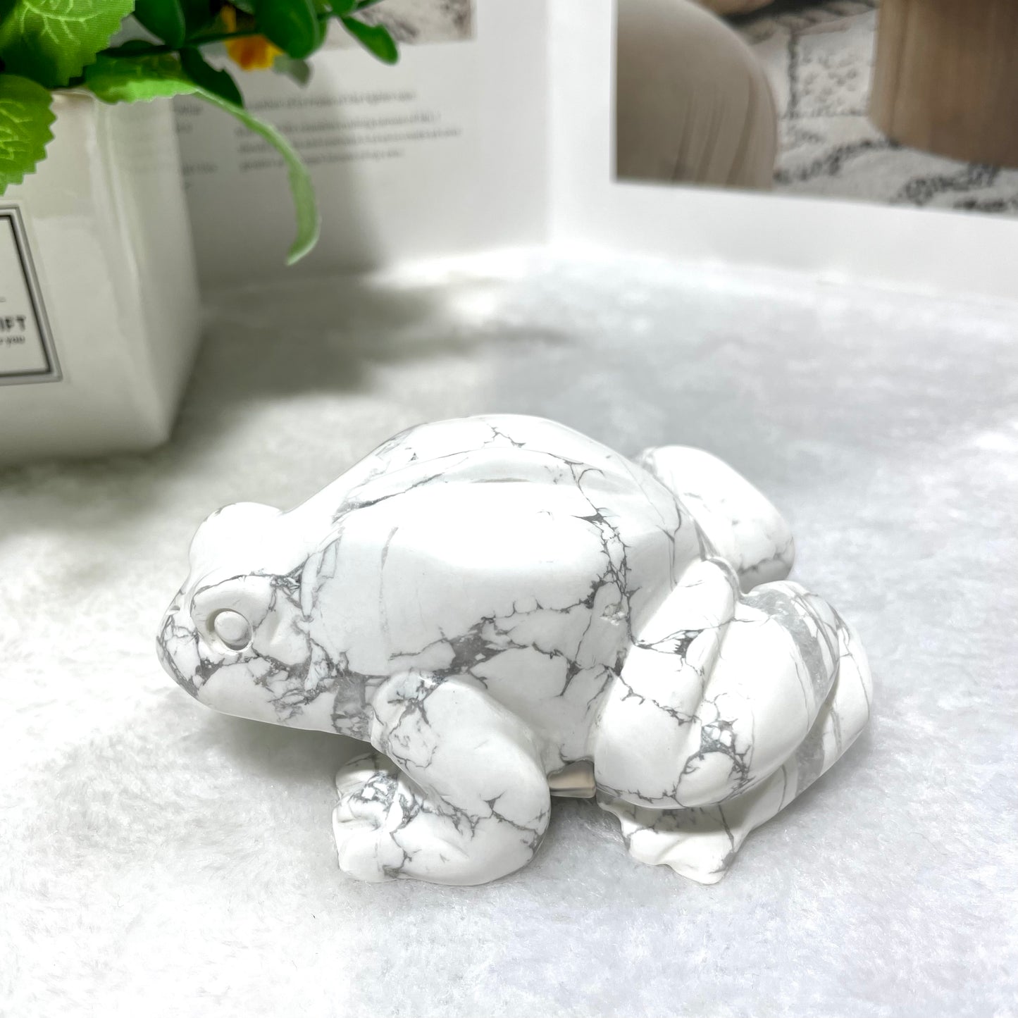 1 Count White Turquoise Animals Carving Bear Elephant Dog Fish Frog Carvings Healing Stones Natural Stone Chakra Balancing Reiki Home Office Decor From IG Crystal