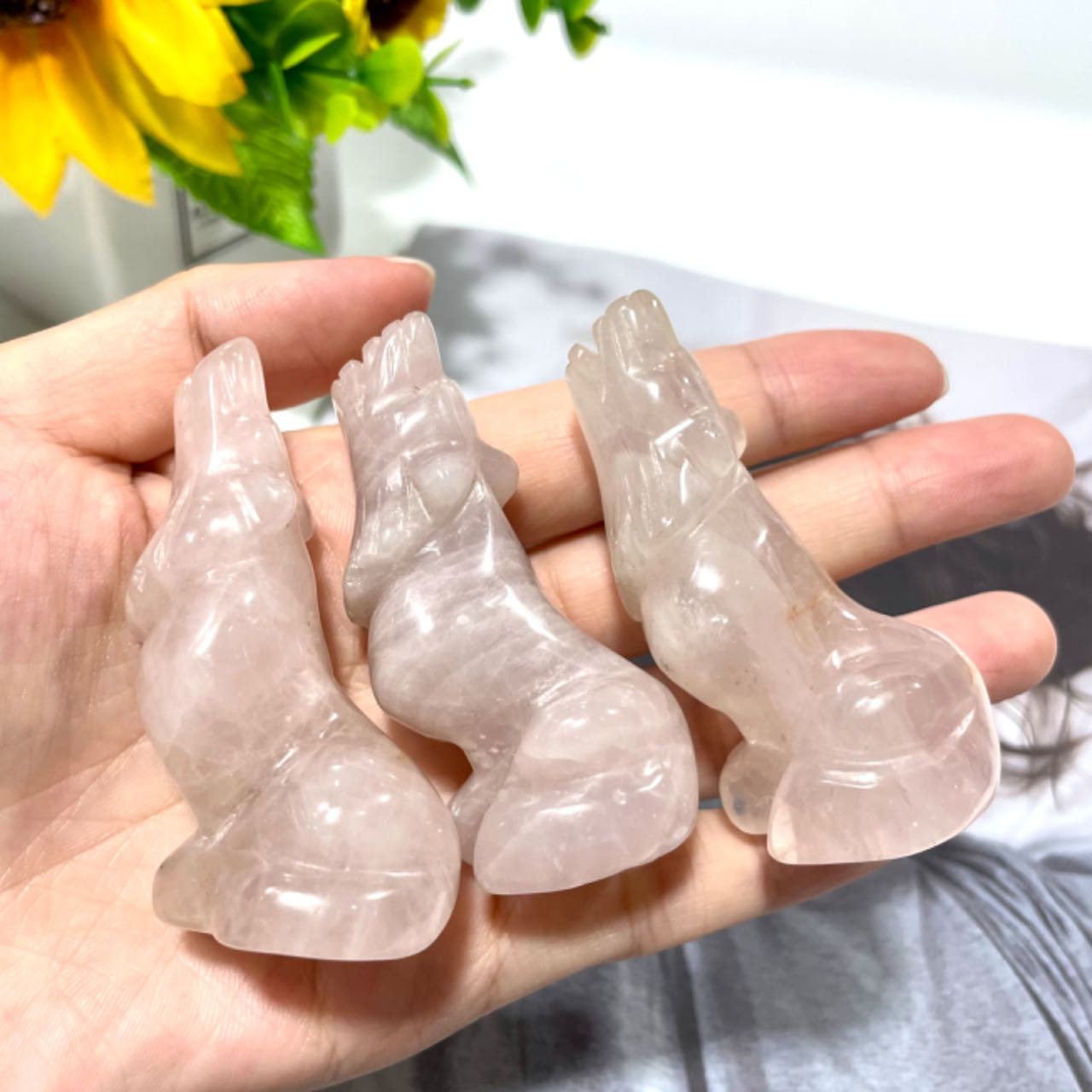 2 Counts Rose Quartz Wolf Crystal Carving Healing Crystal Gem Reiki Healing Home Decor Crystal Jewelry Shop Pretty Crystals From IG Crystal