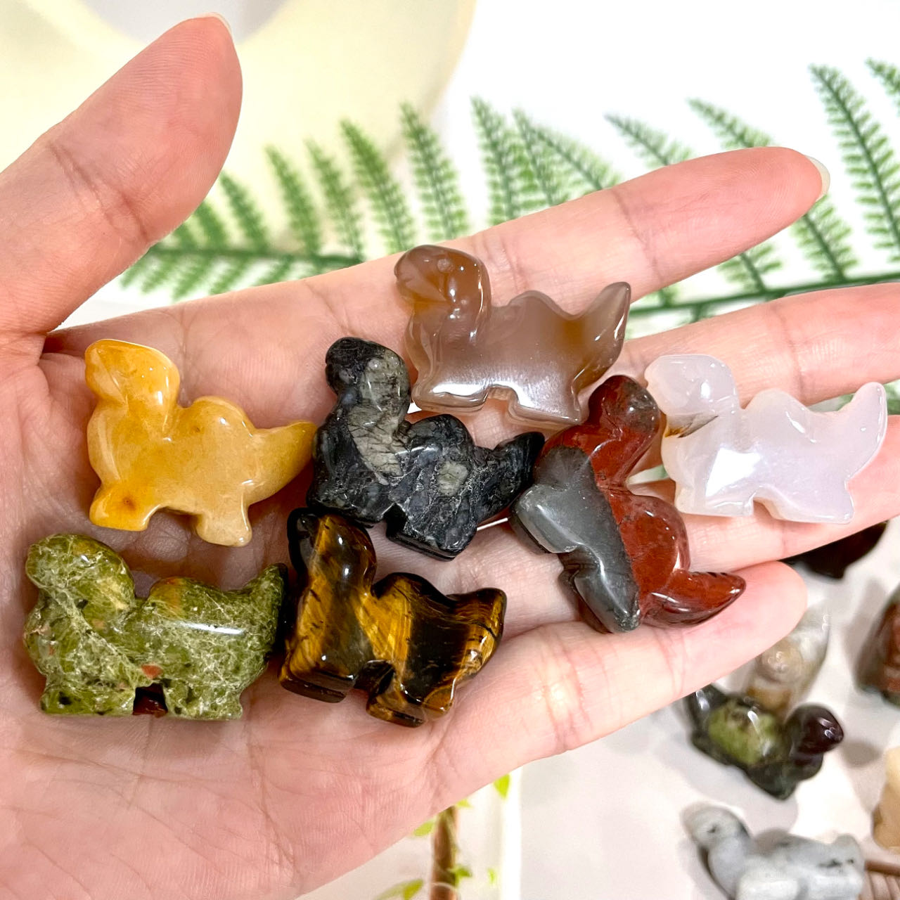 10 Counts Different Material Small Dinosaur Crystal Rose Quartz Clear Quartz Kiwi Jasper Sodalite Amethyst Opalite Unakite Healing Crystal From IG Crystal