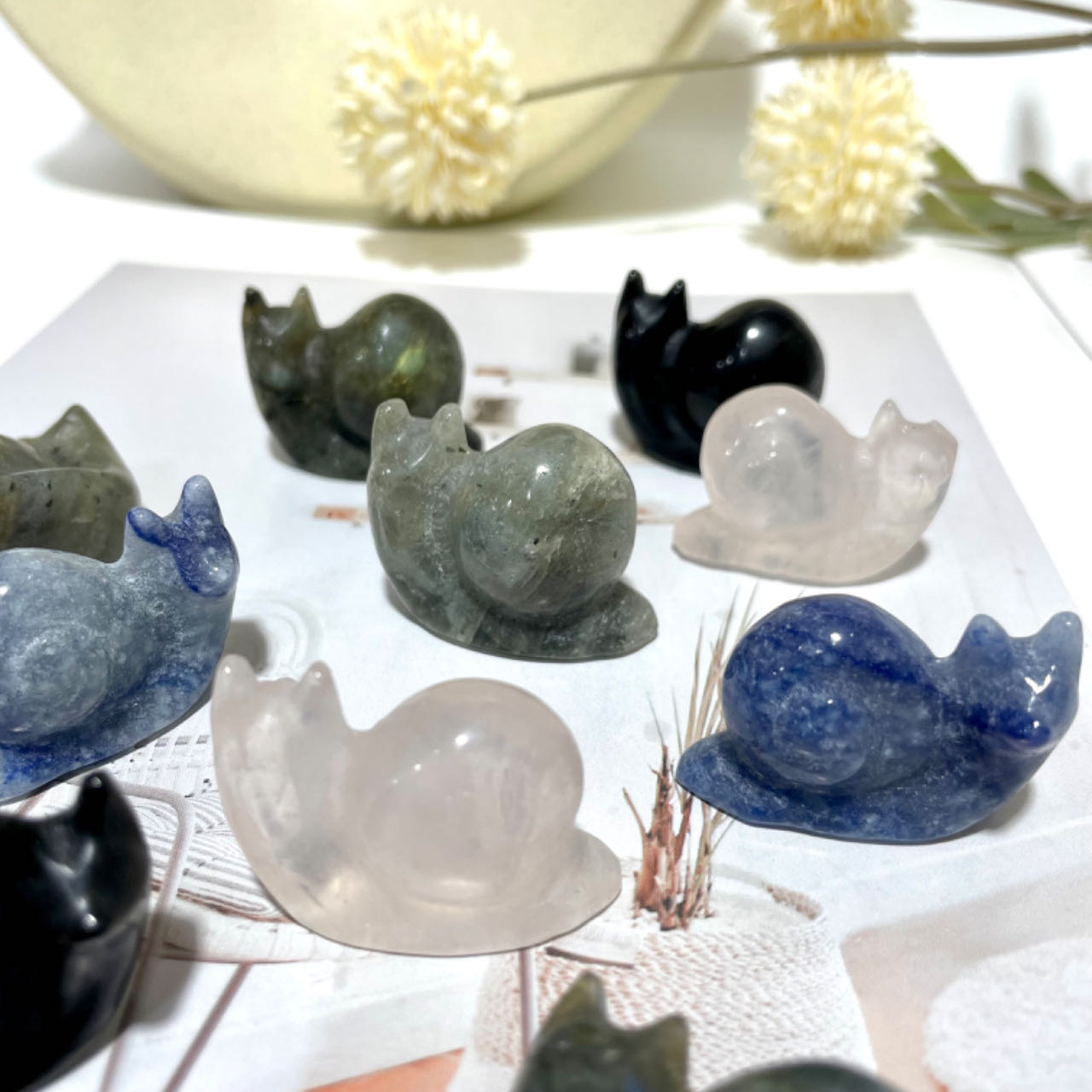 3 Counts Small Snail Crystal Labradorite Clear Quartz Obsidian Sodalite Healing Crystal Home Decoration From IG Crystal