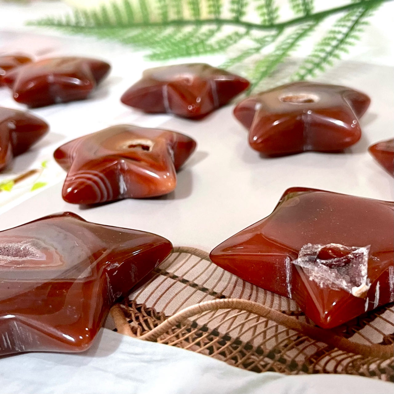 IG Crystal 6 Counts Carnelian Red Agate Crystal Star Shaped Crystal Healing Crystal Home Decoration
