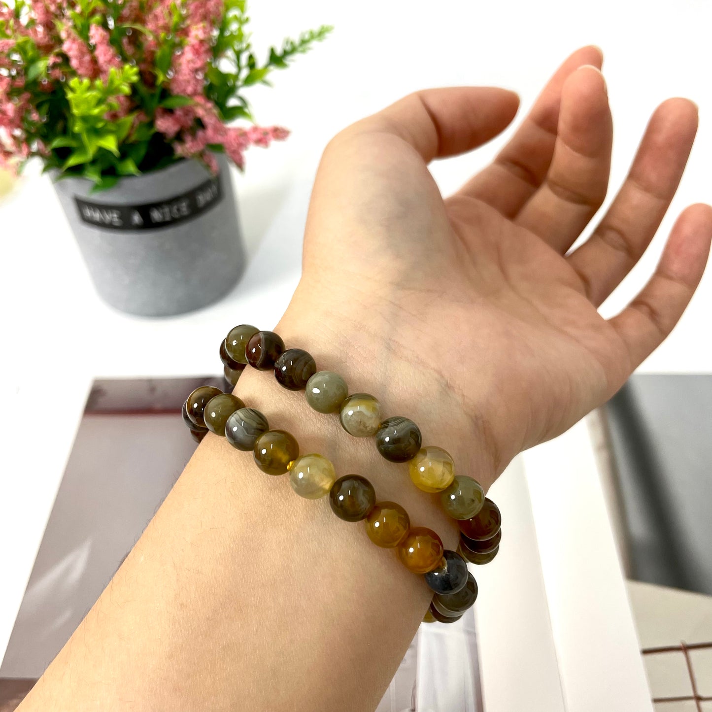 4 Counts Agate Crystal Bracelets 8mm Natural Crystals Healing Crystals Bracelet for Women and Men Teens Crystal Jewelry Shop Pretty Crystals From IG Crystal