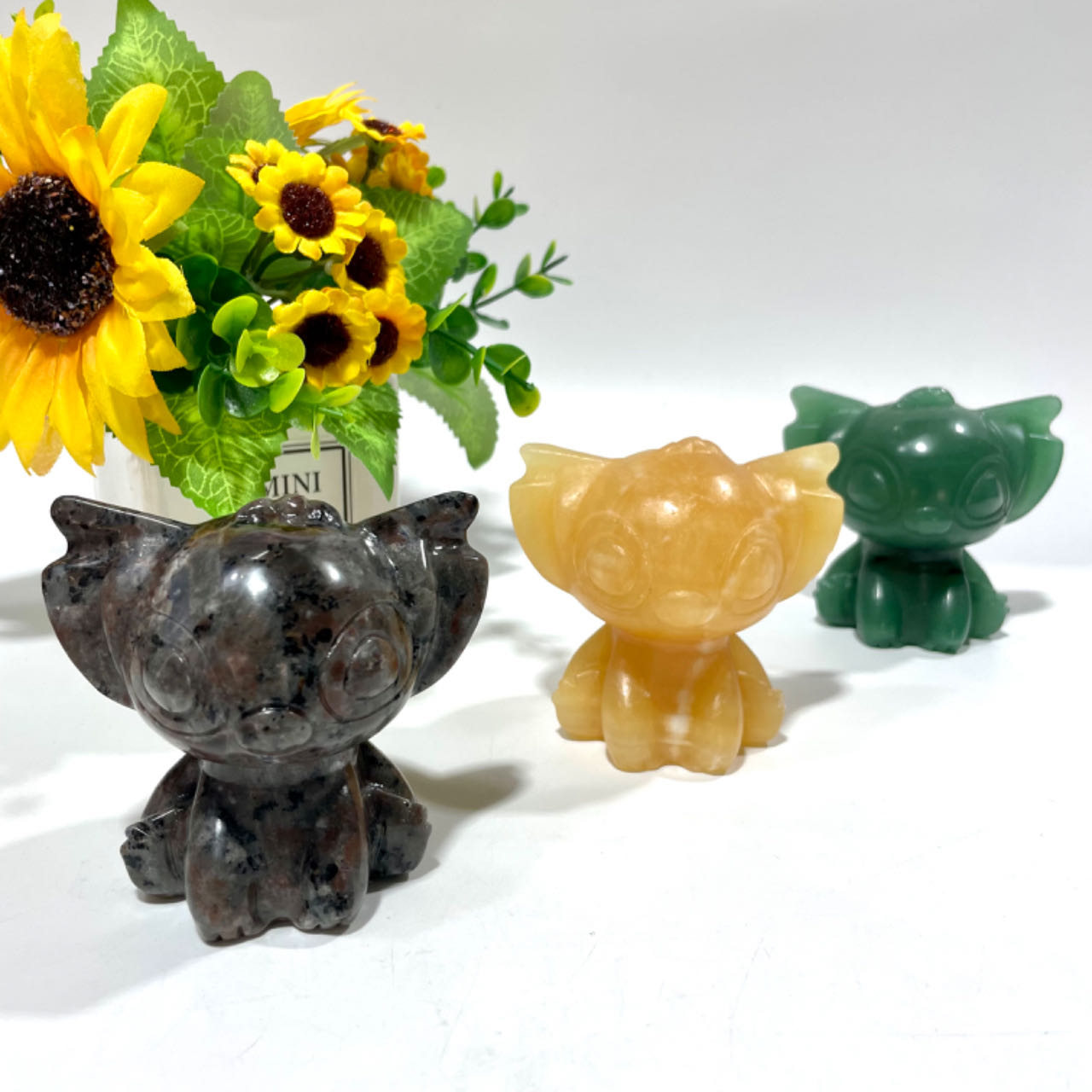1 Count 7CM Stitch Crystal Carving Yooperlite Green Aventurine Yellow Calcite Healing Crystal Gem Reiki Healing Home Decor Crystal Jewelry Shop Pretty Crystals From IG Crystal