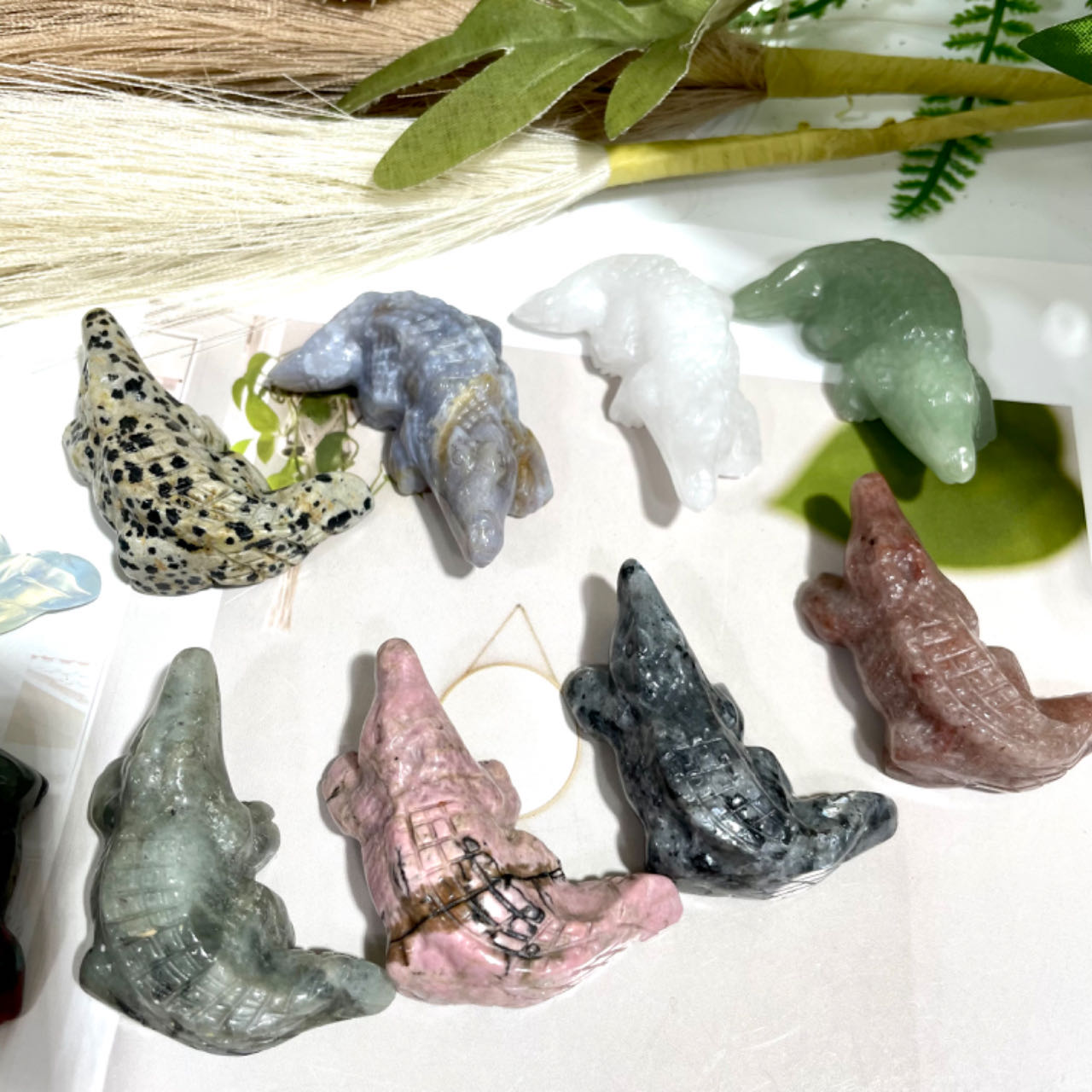 5 Counts Different Material Crocodile Crystal Lavakite Red Obsidian Fire Quartz Strawberry Quartz Opalite Green Aventurine Healing Stone Home Decoration From IG Crystal